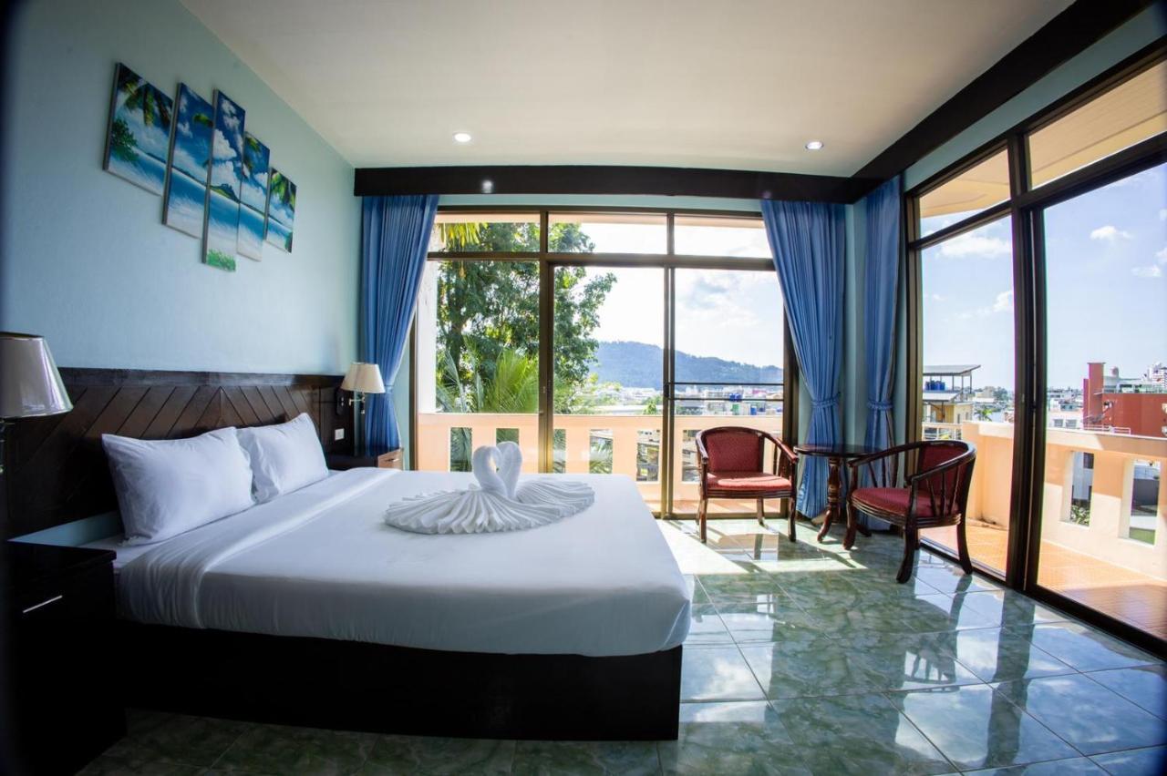 Riviera Patong Hotell Exteriör bild